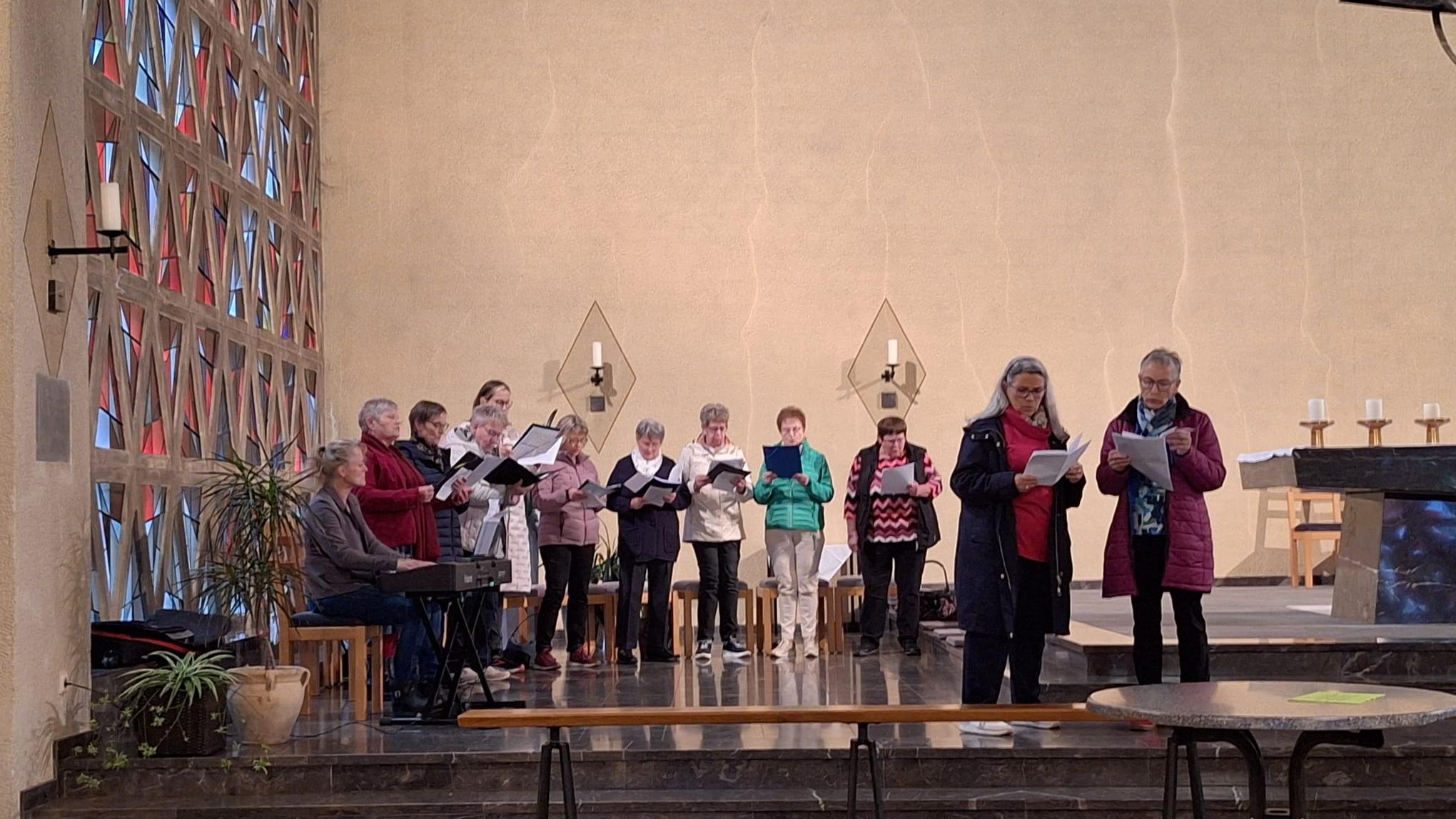 Musikalische Begleitung durch die Frauenschola