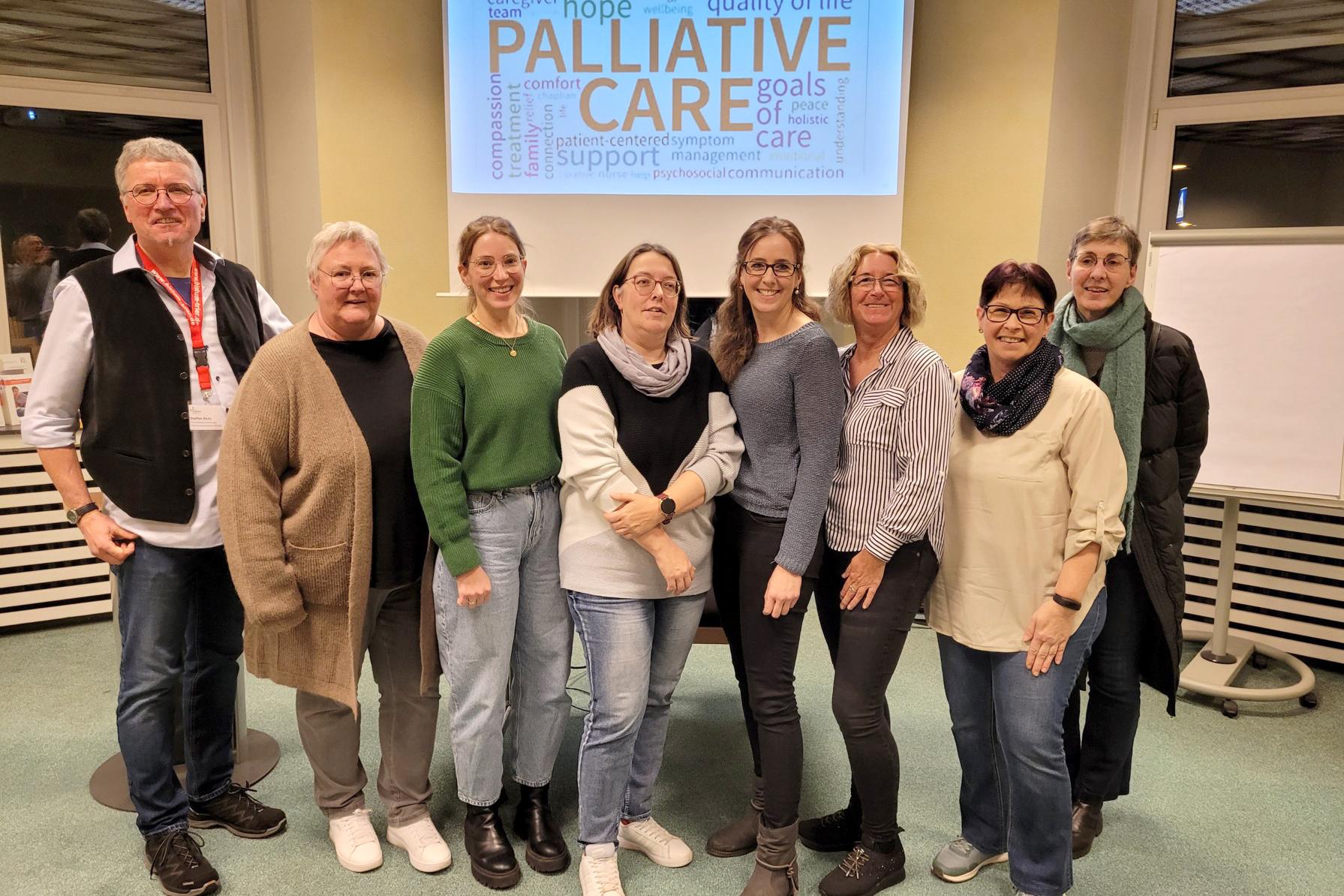 Die Gruppe Palliativ Care hat den Welthospiztag in Bitburg vorbereitet